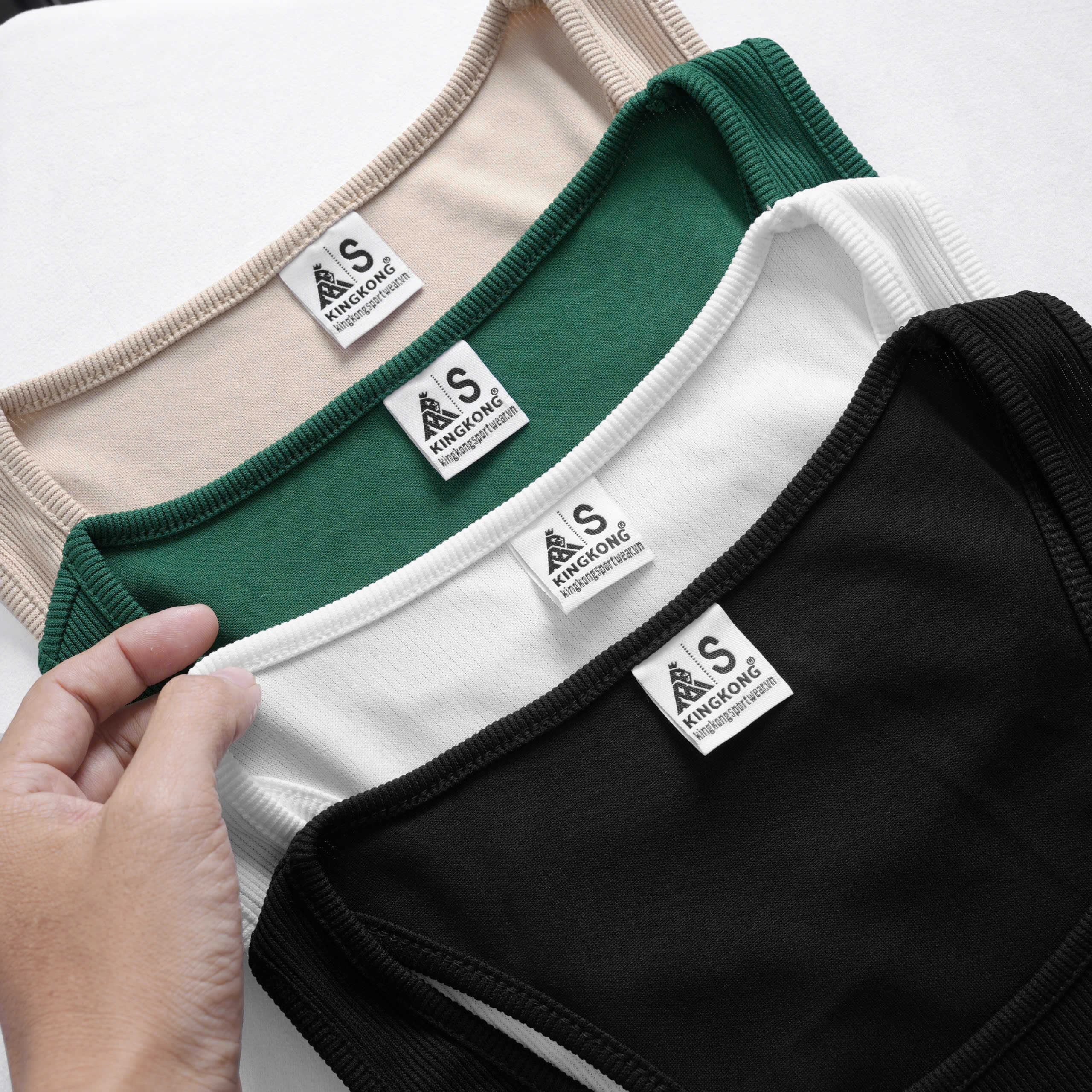 Small Body Ribbed Tanktop