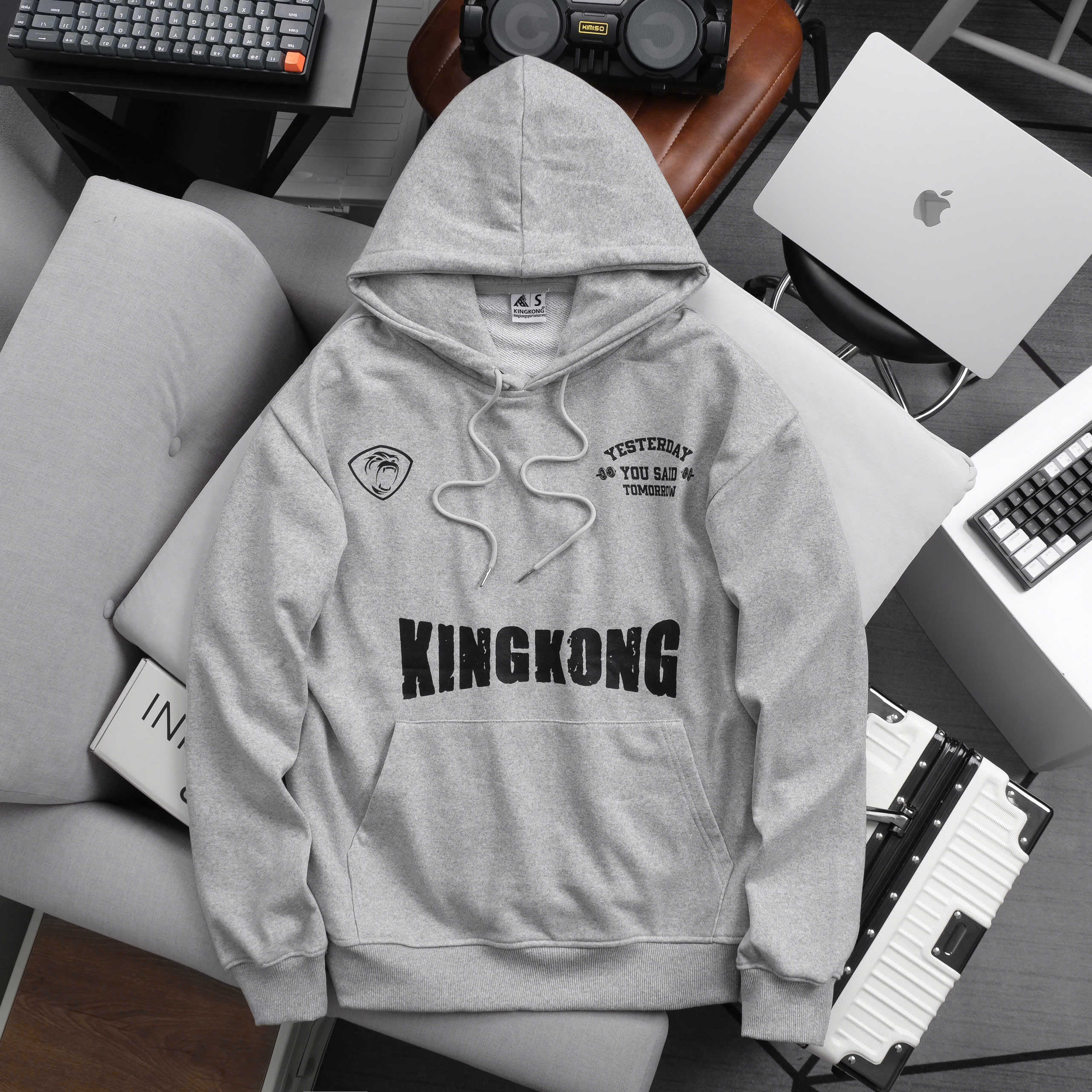 Yesterday's Letter Print Loose Crab Leg Hoodie