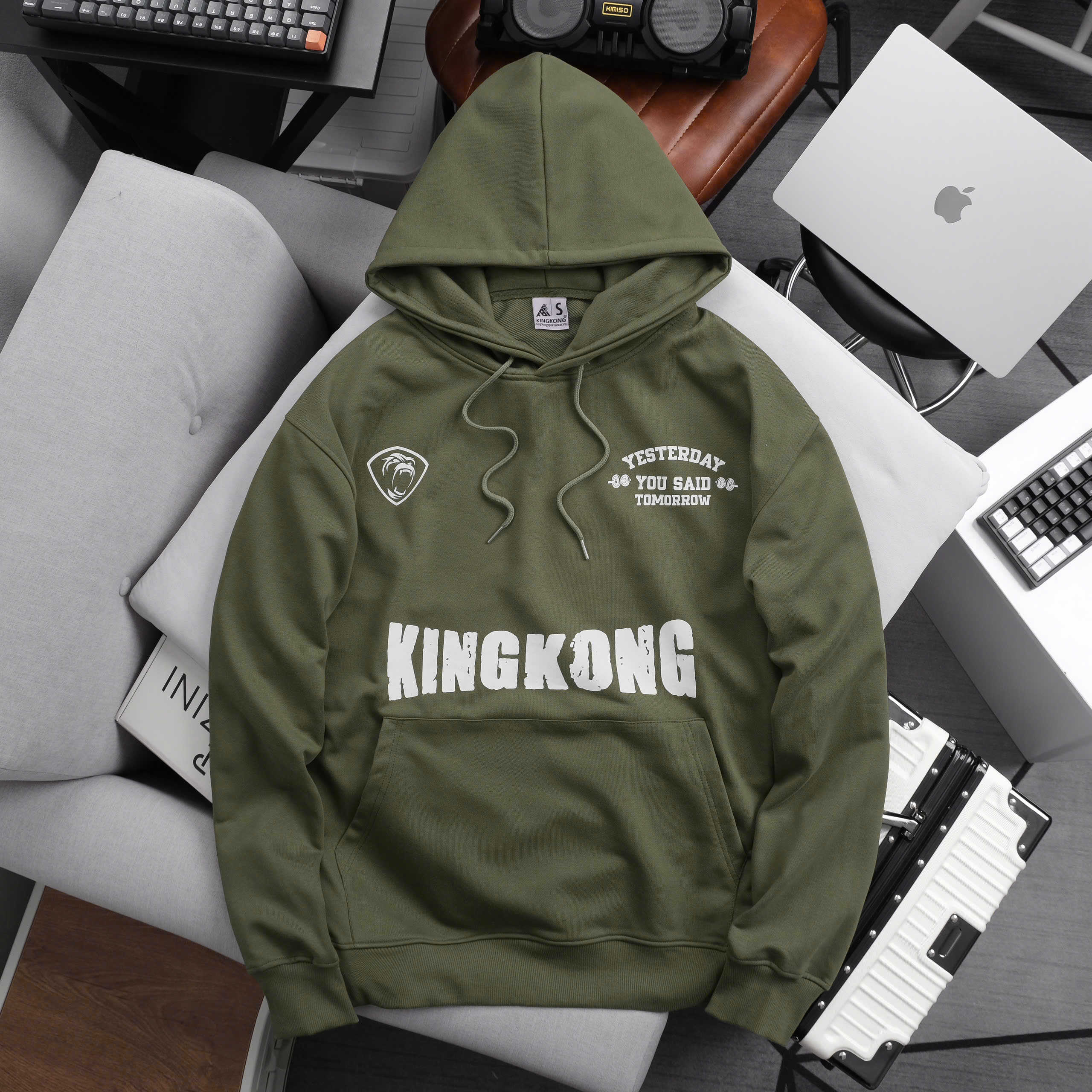 Yesterday's Letter Print Loose Crab Leg Hoodie