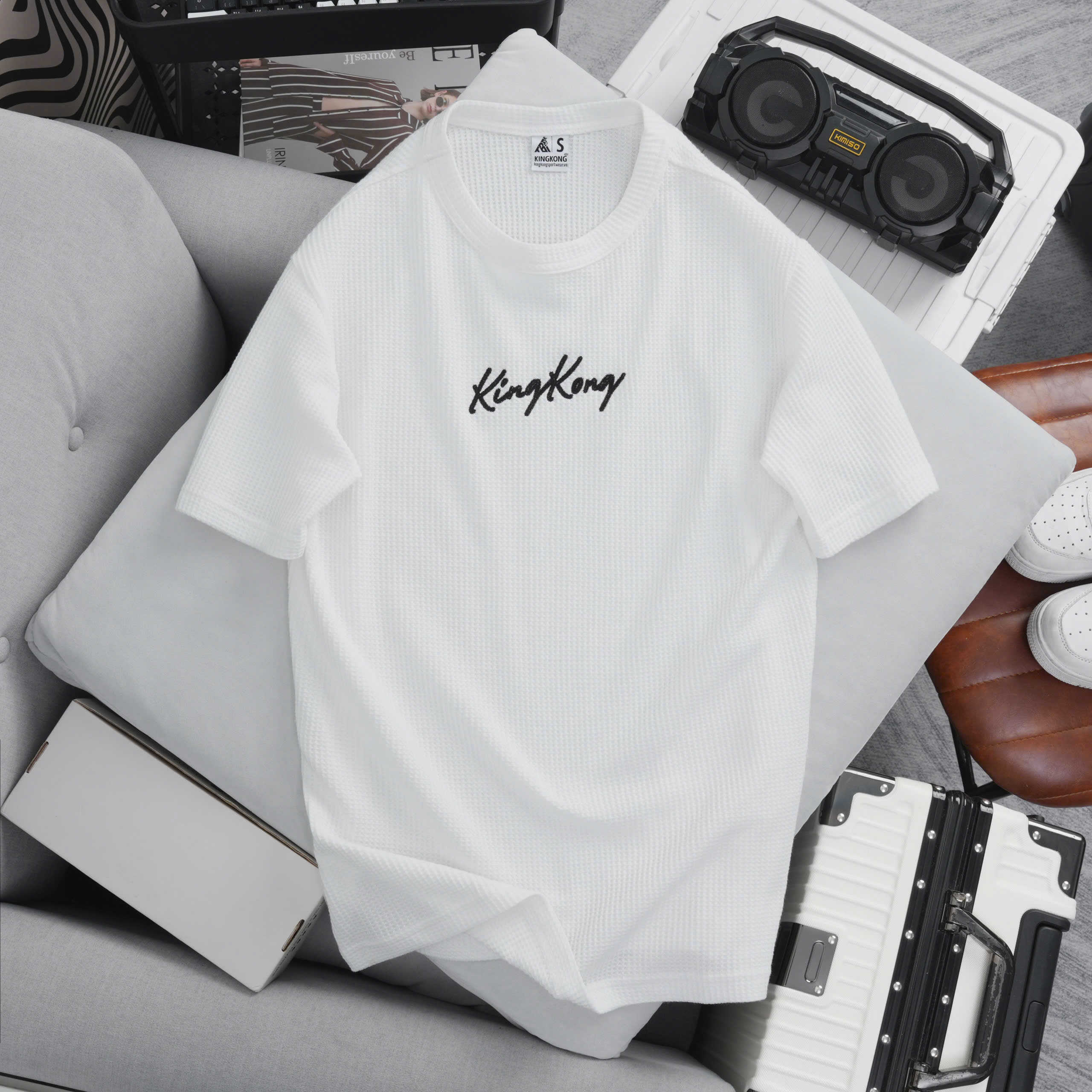 Oversize Honeycomb T-shirt with KingKong Letter Print