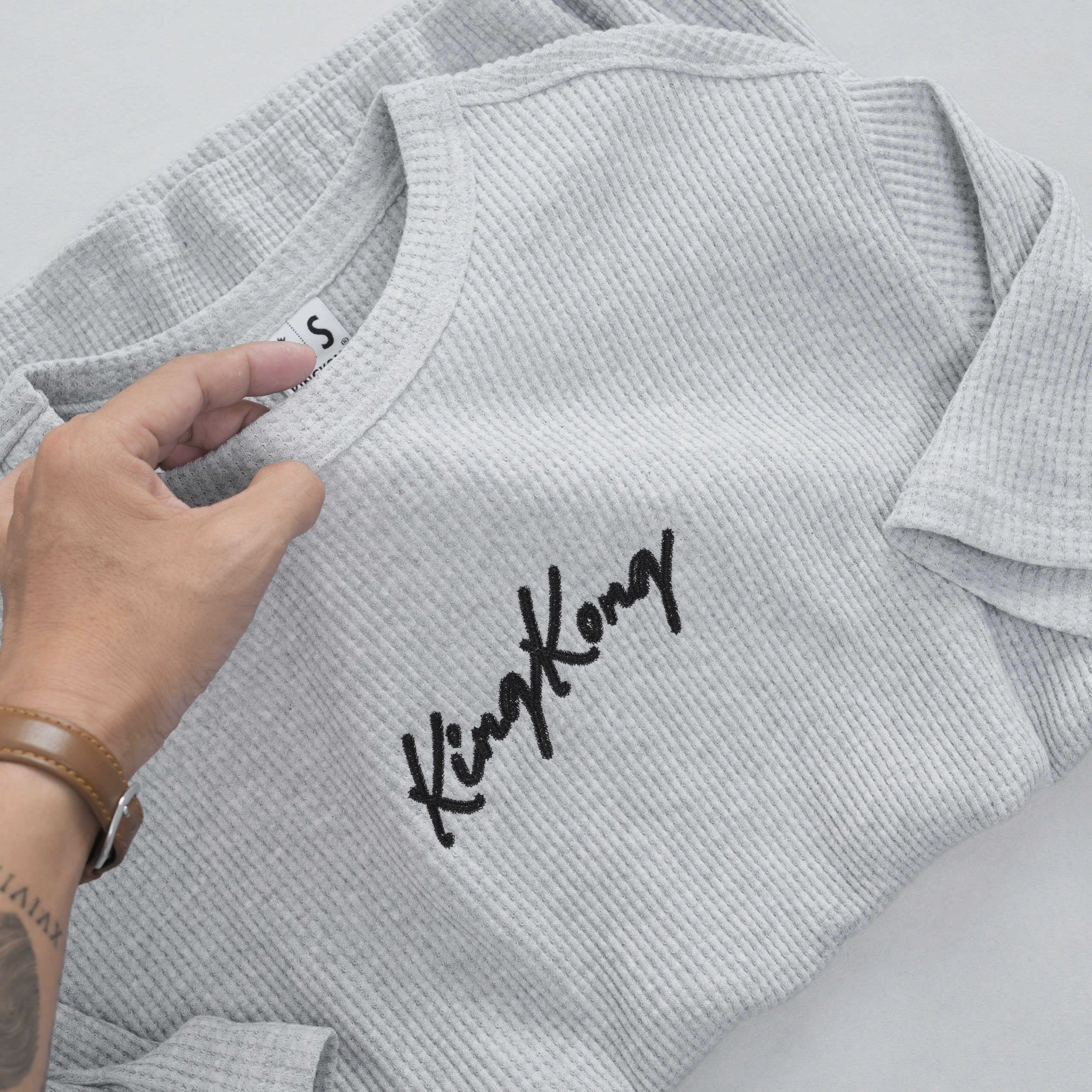 Oversize Honeycomb T-shirt with KingKong Letter Print