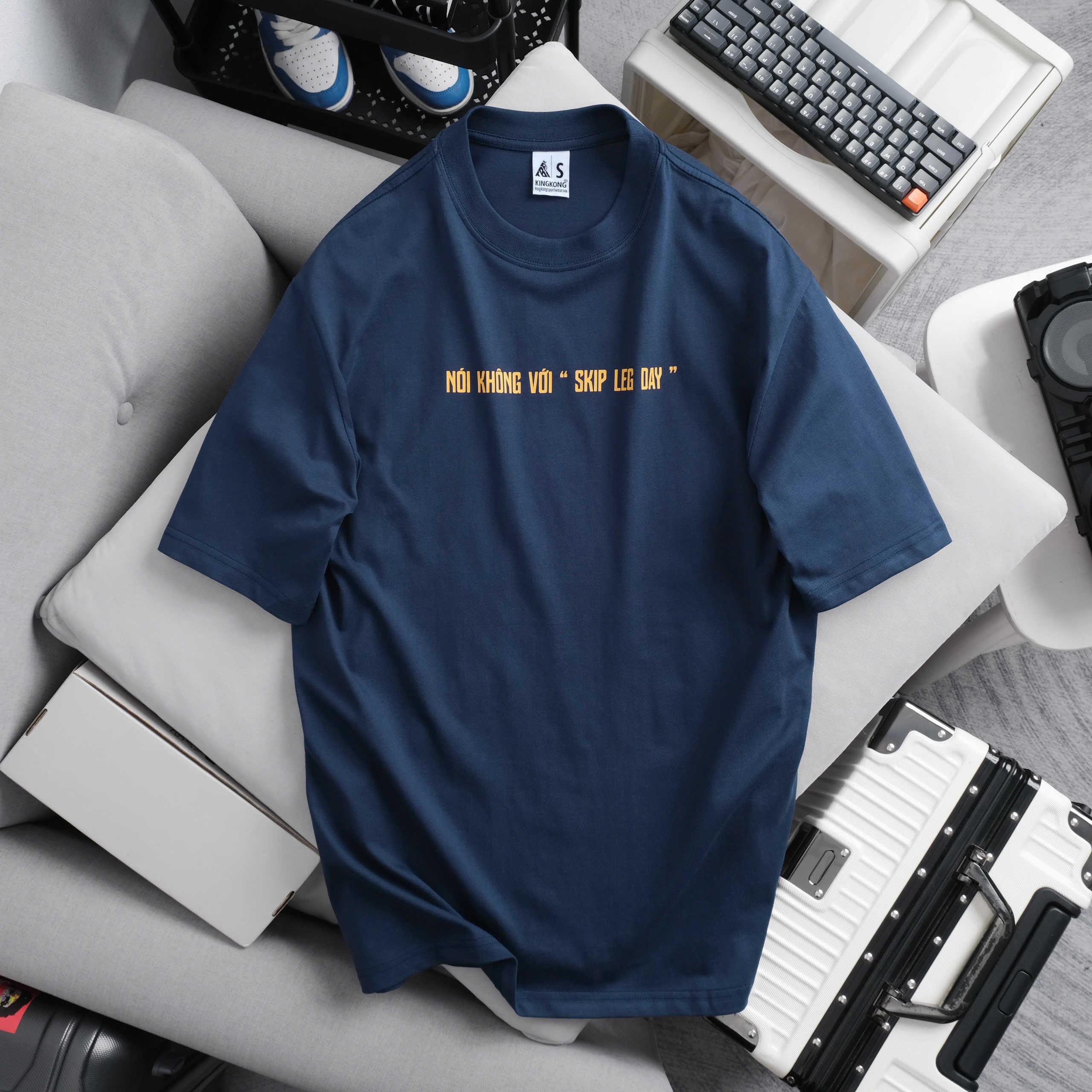 Kingkong Anti-Menphysique Tee
