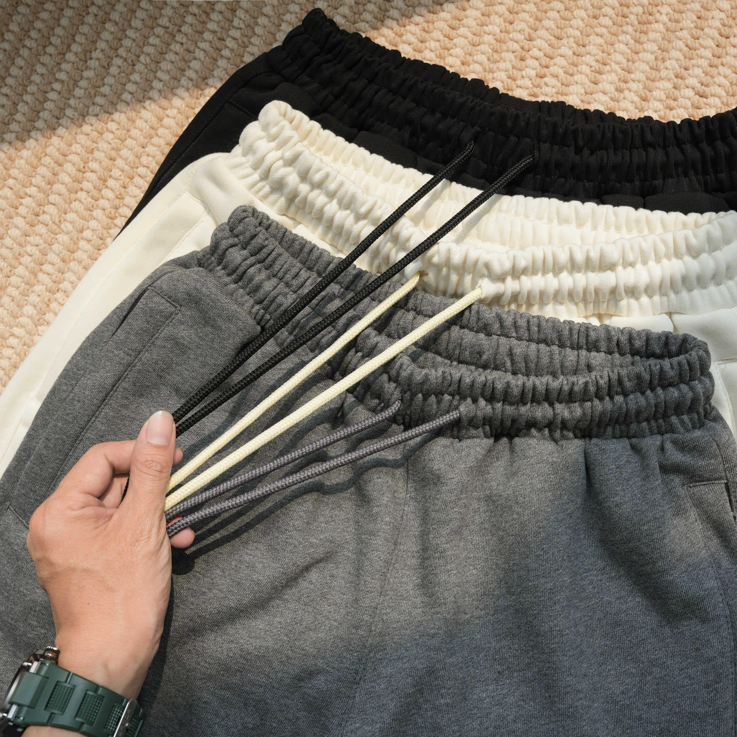 KingKong Fleece Shorts Featuring Raw Hem and Zipper Pockets