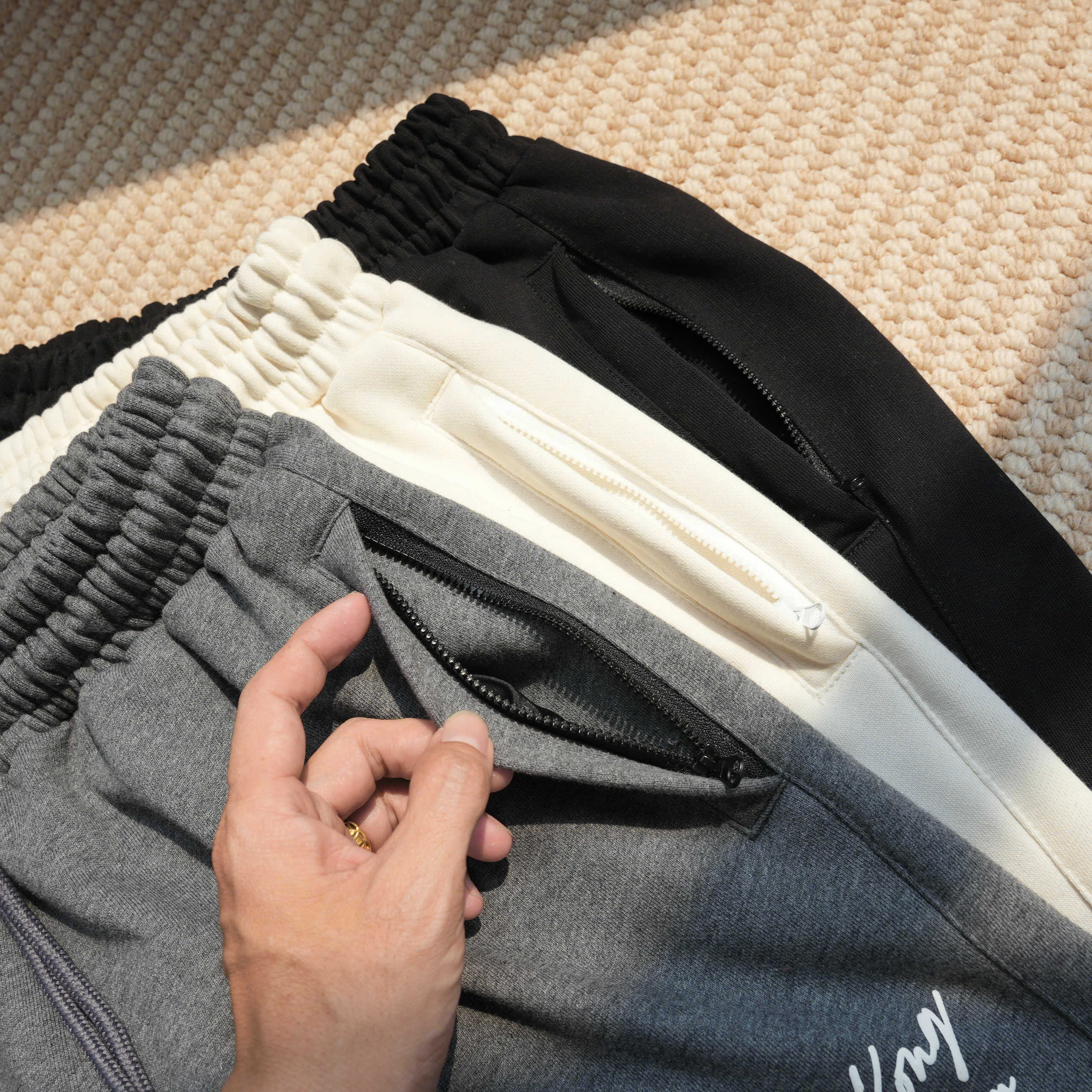 KingKong Fleece Shorts Featuring Raw Hem and Zipper Pockets